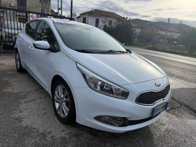 Kia cee'd 1.4 GPL 5 porte Class - foto 2 di 31