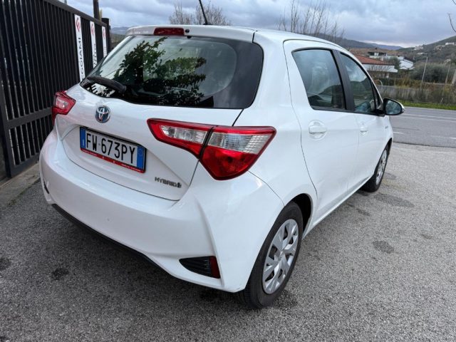 Toyota Yaris 1.5 Hybrid 5 porte Business - foto 4 di 38