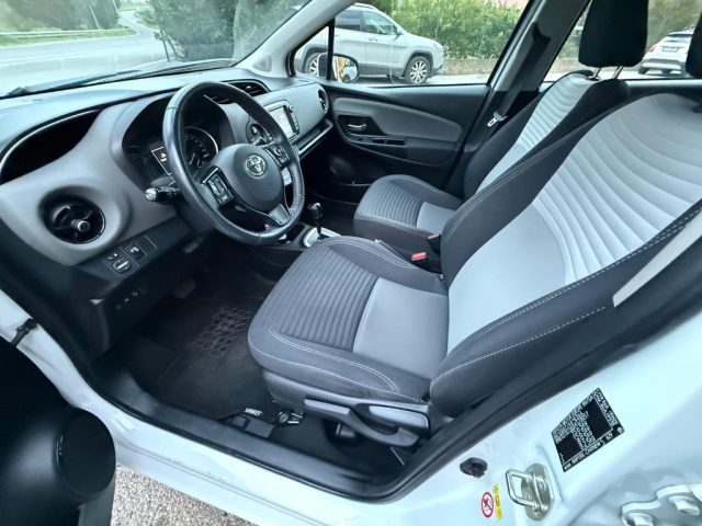 Toyota Yaris 1.5 Hybrid 5 porte Business, del 2019, 124.000 km, in vendita a Agropoli (SA)