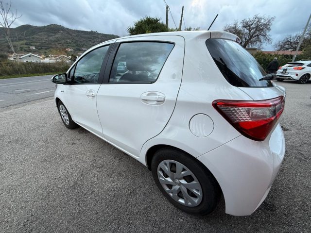 Toyota Yaris 1.5 Hybrid 5 porte Business - foto 3 di 38