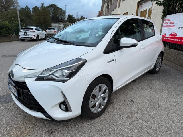 Toyota Yaris 1.5 Hybrid 5 porte Business usato a AGROPOLI
