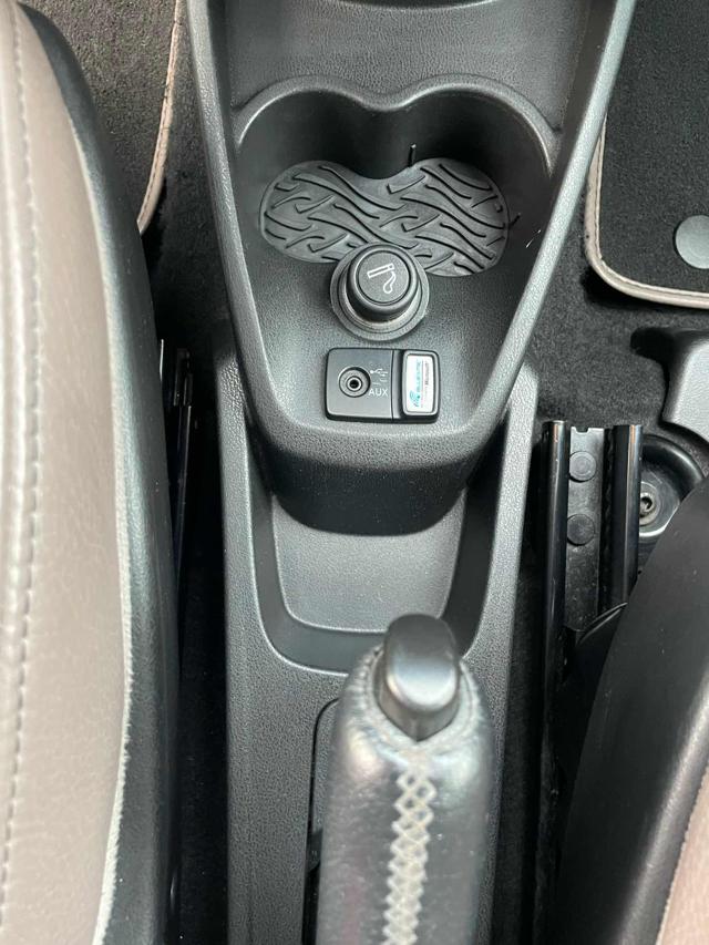 Lancia Ypsilon 1.3 MJT 16V 95 CV 5 porte S&S Elle usato a AGROPOLI
