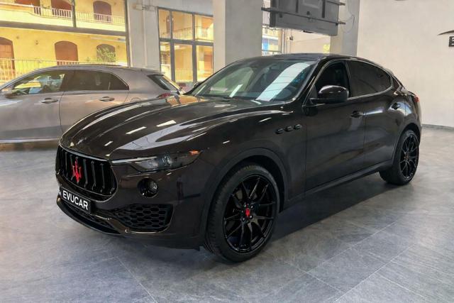 Maserati Levante V6 Diesel AWD Gransport - foto 2 di 4