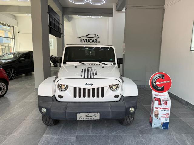 Jeep Wrangler 2.8 CRD DPF Sahara usato a ROCCALUMERA