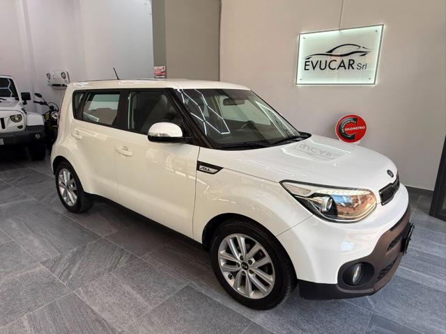 Kia Soul 1.6 CRDi Life Soul - foto 4 di 4