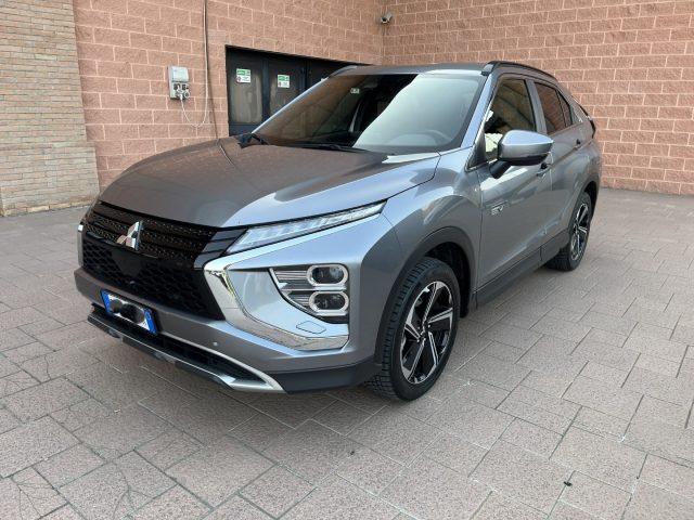 Mitsubishi Eclipse Cross 2.4 MIVEC 4WD PHEV Instyle SDA Pack 0 - foto 2 di 4