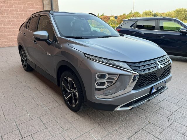 Mitsubishi Eclipse Cross 2.4 MIVEC 4WD PHEV Instyle SDA Pack 0 - foto 3 di 4