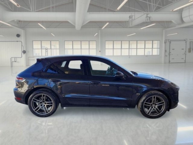 Porsche Macan 2 - foto 4 di 4