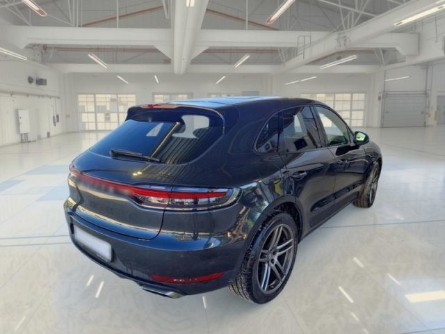 Porsche Macan 2 - foto 2 di 4