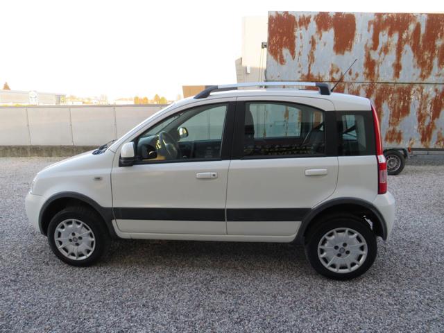 Fiat Panda 1.2 4x4 Climbing - foto 2 di 4