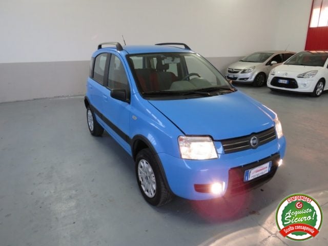 Fiat Panda 1.2 4x4 Climbing - foto 2 di 4