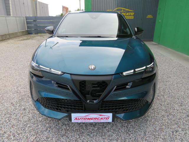 Alfa Romeo Junior 1.2 145 CV Hybrid eDCT6 Speciale - foto 3 di 4