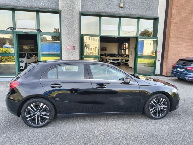 Mercedes-Benz A 180 d Automatic Advanced - foto 2 di 4