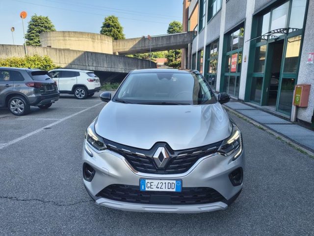 Renault Captur Plug-in Hybrid E-Tech 160 Intens - foto 2 di 4