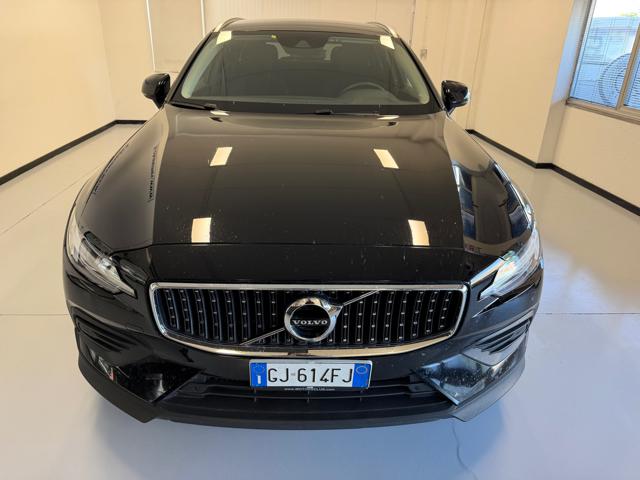 Volvo V60 Cross Country B4 (d) AWD automatico Plus**MOTORE NUOVO** - foto 2 di 4
