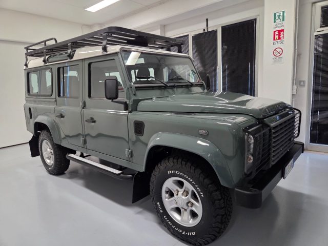 Land Rover Defender 110 2.4 TD4 SE *PERFETTO* - foto 3 di 4