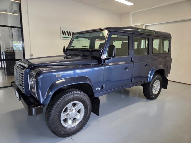 Land Rover Defender 110 2.5 Td5 cat SE NO BLOCCHI TRAFFICO usato a PARMA
