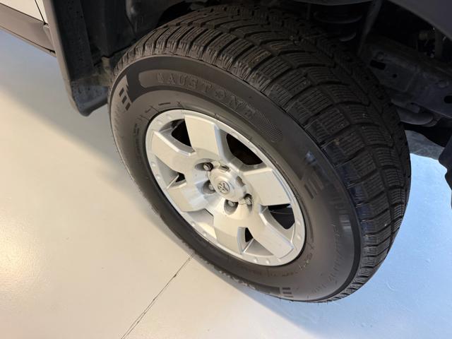 Toyota FJ Cruiser 2 WD - foto 4 di 4