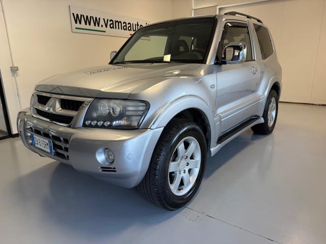 Mitsubishi Pajero 3.2 16V DI-D 3p. *TETTO APRIBILE* usato a PARMA