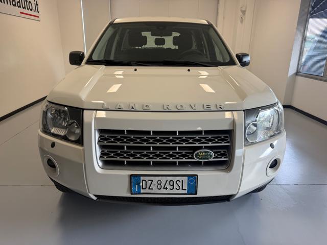 Land Rover Freelander 2.2 TD4 S.W. E - foto 2 di 4