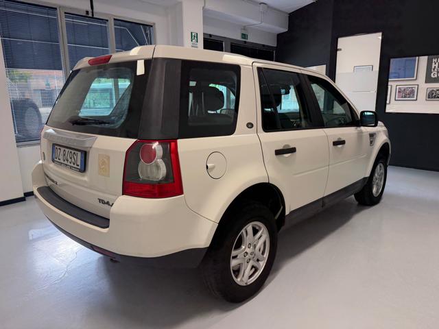 Land Rover Freelander 2.2 TD4 S.W. E - foto 4 di 4