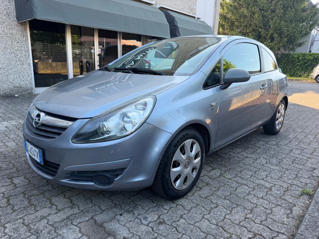 Opel Corsa 1.2 85CV 3 porte GPL-TECH Club, del 2011, 157.844 km, in vendita a Parma (PR)