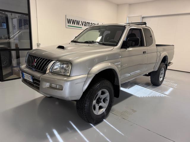 Mitsubishi L200 2.5 TD cat 4WD Club Cab*GANCIO TRAINO*, del 2005, 199.999 km, in vendita a Parma (PR)