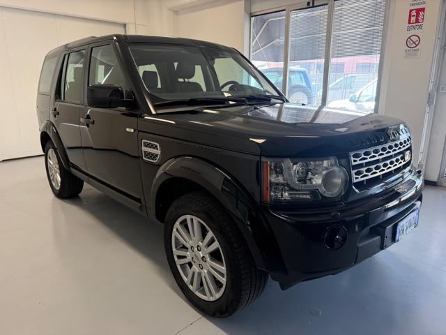 Land Rover Discovery 4 3.0 SDV6 245CV HSE *TRAINO*7 POSTI* - foto 3 di 4