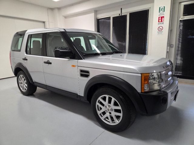 Land Rover Discovery 3 2.7 TDV6 HSE - foto 3 di 4
