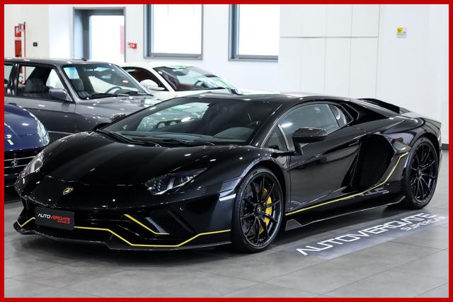 Lamborghini Aventador Ultimae 6.5 V12|FULL CARBON SPEC|IVA ESP|1 OF 350 usato a VARESE