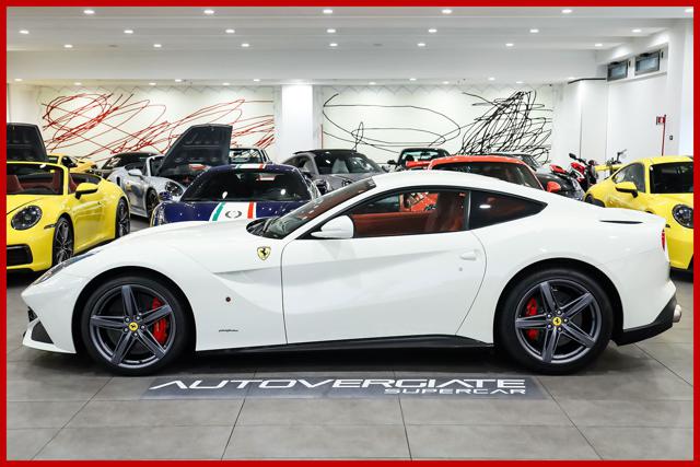 Ferrari F12 BERLINETTA|BIANCO AVUS|LIFT|FULL CARBON INTERIOR - foto 4 di 23