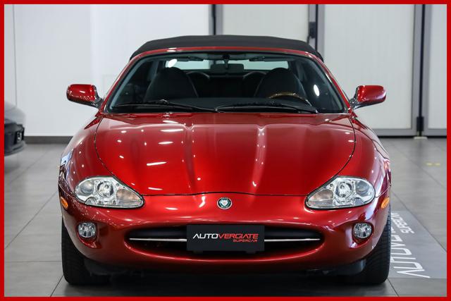 Jaguar XK8 **4.0 Convertibile - foto 3 di 4