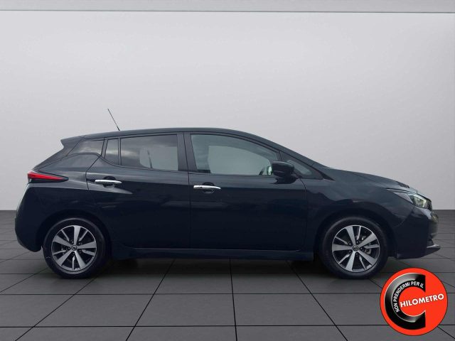 Nissan Leaf ACENTA 40 KWH-NAVI-SENSORI-RETROCAMERA-POKI KM- - foto 3 di 4