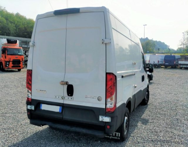 Iveco Daily 35S12V Furgone - foto 3 di 4