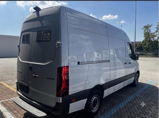 Mercedes-Benz Sprinter F37/35 319 CDI RWD TA Furgone - foto 4 di 8