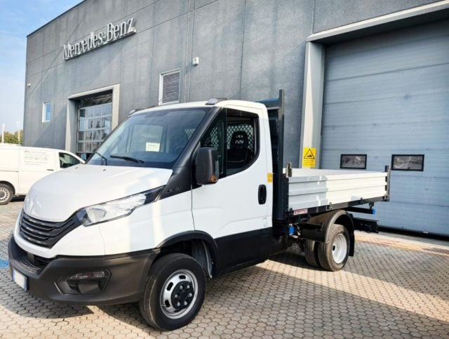 Iveco Daily 35C14 rib.le 3 lati Cantoni, del 2024, 52.714 km, in vendita a Filago (BG)