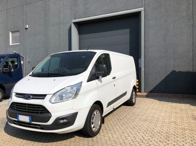 Ford Transit Custom furgone - foto 2 di 4