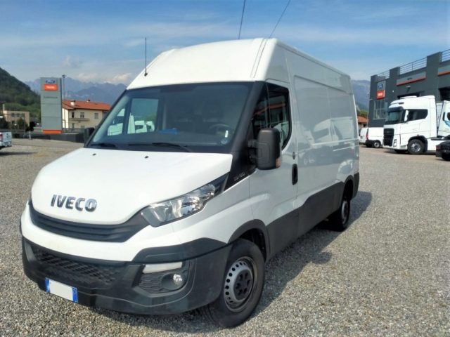Iveco Daily 35S12V Furgone usato a FILAGO
