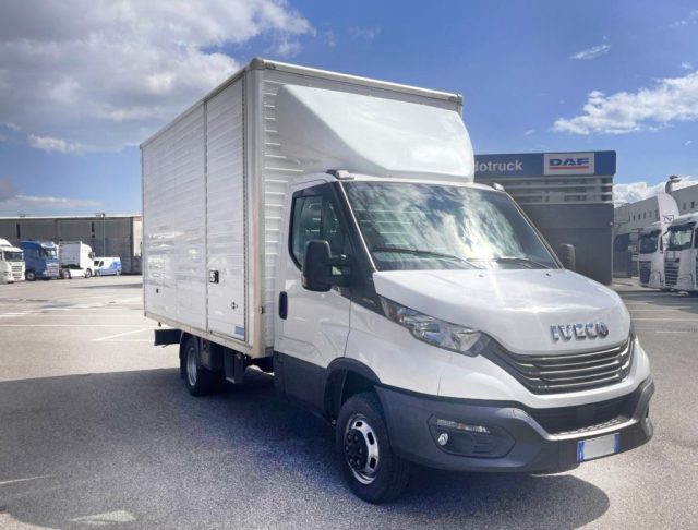 Iveco Daily 35C14 furgonato - foto 2 di 4
