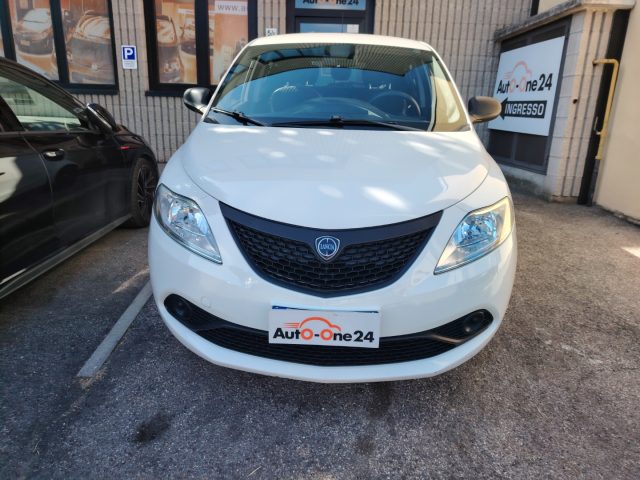 Lancia Ypsilon 1.2 69 CV 5 pt. S&S Alberta Ferretti PREZZO REALE - foto 2 di 4