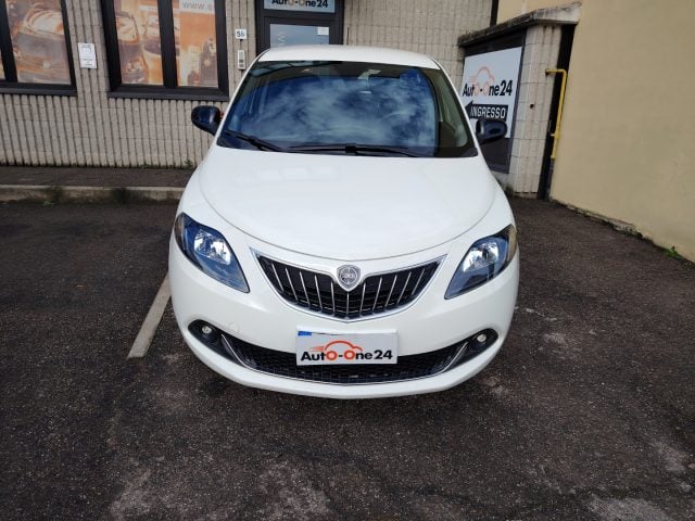 Lancia Ypsilon 1.0 FireFly 5 porte Hybrid Gold Plus PREZZO REALE - foto 2 di 4