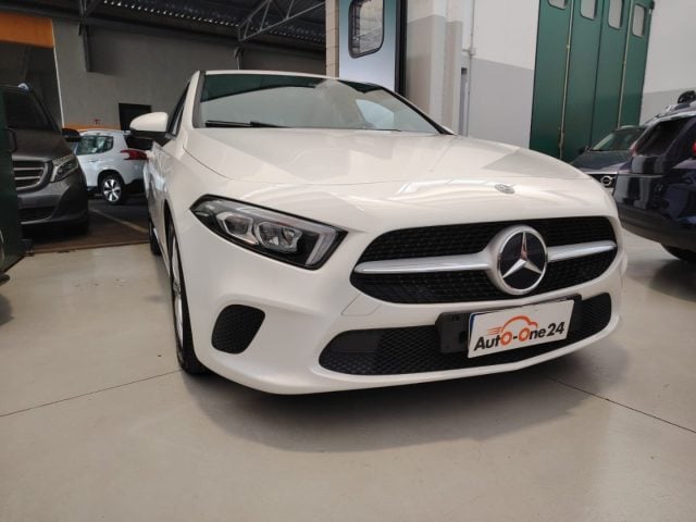 Mercedes-Benz A 160 Premium PREZZO REALE - NEOPATENTATI - foto 2 di 4