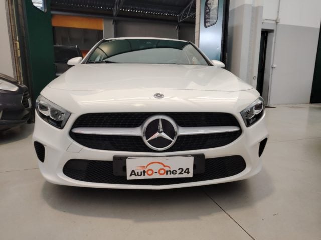 Mercedes-Benz A 160 Premium PREZZO REALE - NEOPATENTATI - foto 3 di 4