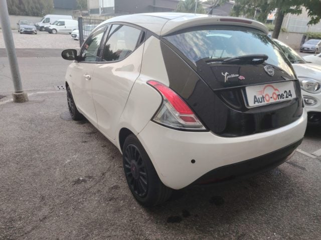 Lancia Ypsilon 1.2 69 CV 5 porte Elefantino LIMITED-NEOPATENTATI - foto 3 di 4