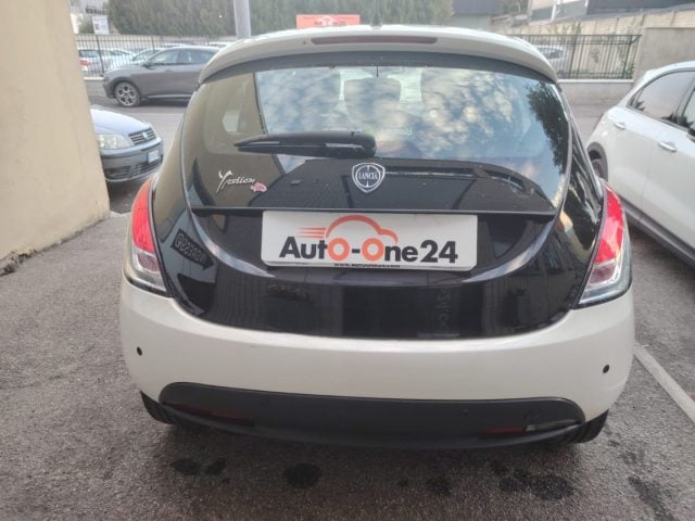 Lancia Ypsilon 1.2 69 CV 5 porte Elefantino LIMITED-NEOPATENTATI - foto 4 di 4