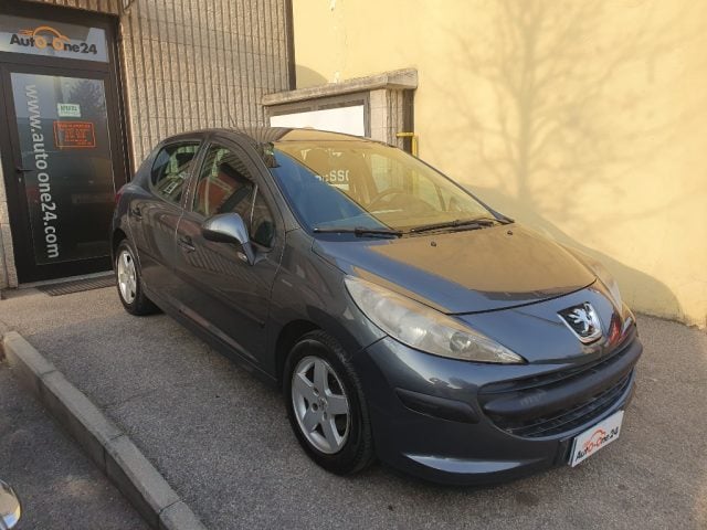 Peugeot 207 1.4 HDi 70CV 5p. X Line Business NEOPATENTATI, del 2010, 220.000 km, in vendita a Bareggio (MI)