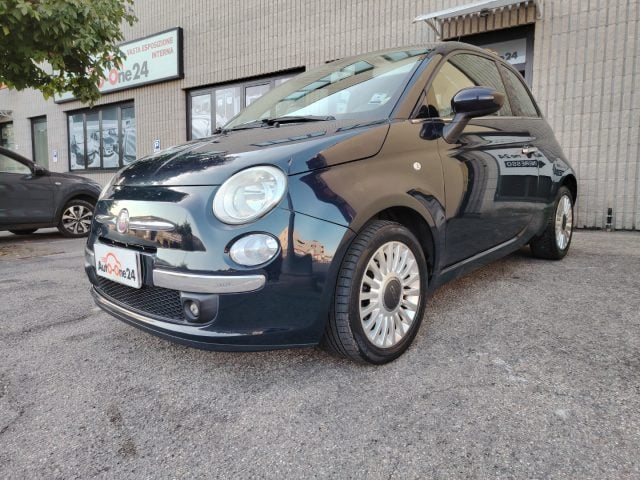 Fiat 500 1.2 Lounge NEOPATENTATI, del 2010, 165.000 km, in vendita a Bareggio (MI)