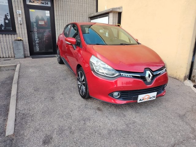 Renault Clio dCi 8V 90CV EDC Start&Stop 5 porte Energy Intens, del 2015, 169.000 km, in vendita a Bareggio (MI)