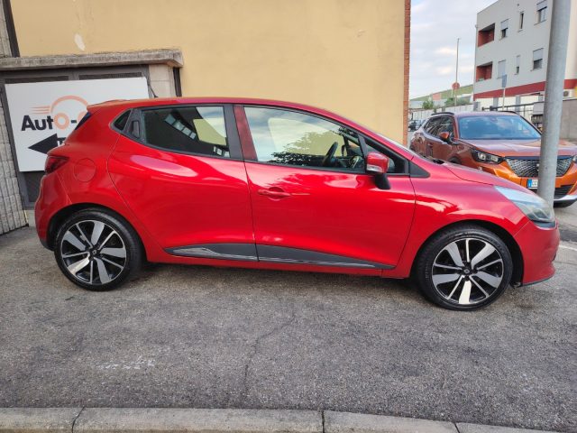 Renault Clio dCi 8V 90CV EDC Start&Stop 5 porte Energy Intens - foto 4 di 4