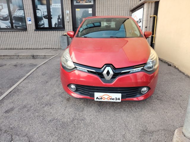 Renault Clio dCi 8V 90CV EDC Start&Stop 5 porte Energy Intens - foto 2 di 4